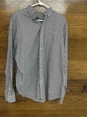 Van Heusen Black and White Gingham Button-Down Shirt